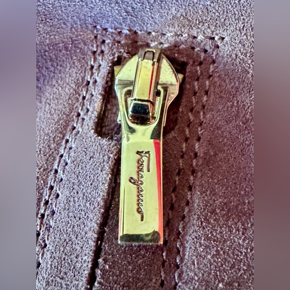 Salvatore Ferragamo brown suede Size 9 knee high. New. - Picture 5 of 6